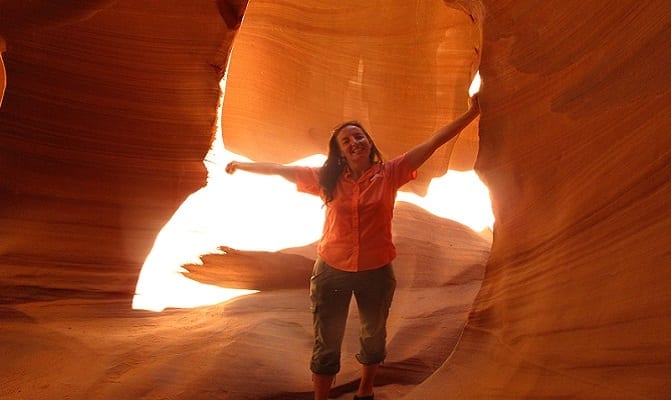See the beautiful rock formations in Antelope Canyon
