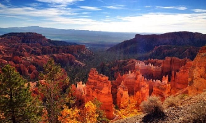 See the amazing fall colors in Bryce Canyon