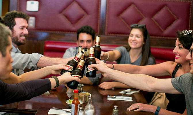 Downtown Food Tour - Cheersing Beers at Nickel Diner