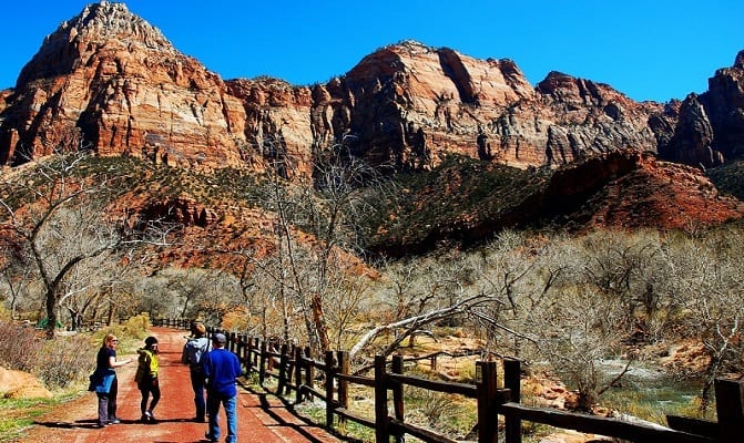 Hike in the beautiful Zion National Park